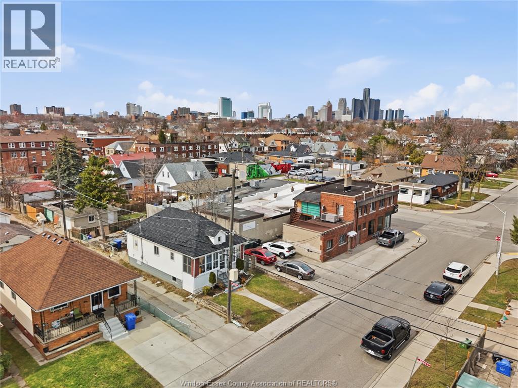 1023 Hall Avenue, Windsor, Ontario  N9A 2M6 - Photo 3 - 26006722