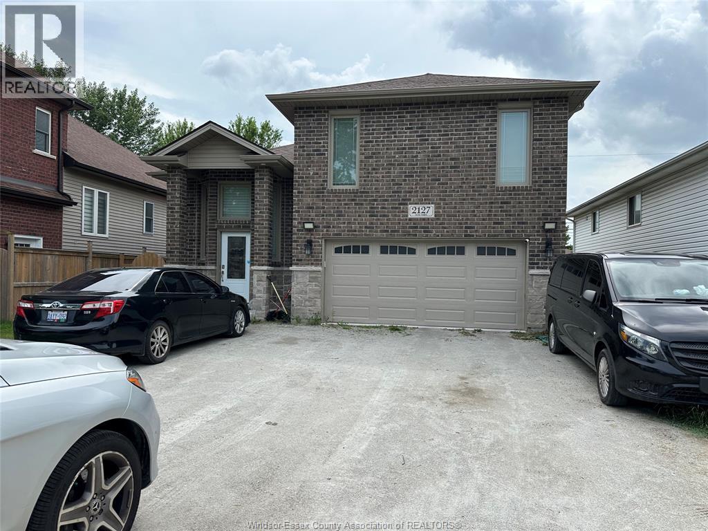 2127 DOMINION BOULEVARD, Windsor, Ontario