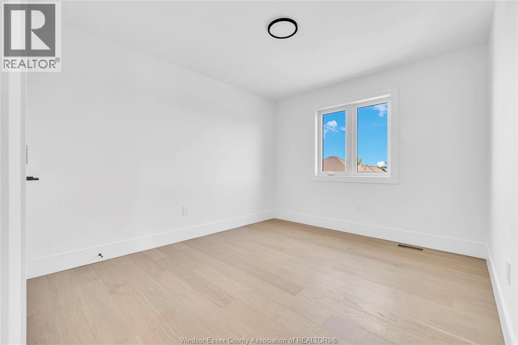 245 Charles, Essex, Ontario  N8M 3E9 - Photo 32 - 26007025