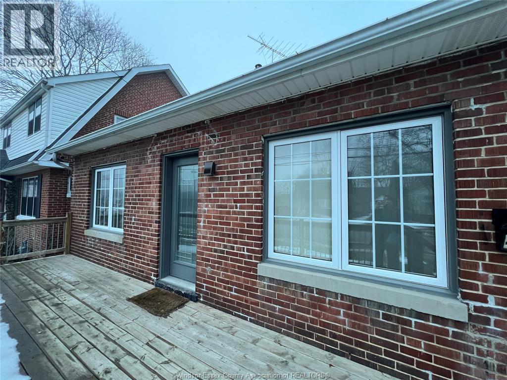 41 Alexandra South West, Chatham, Ontario  N7M 1X9 - Photo 2 - 26007077