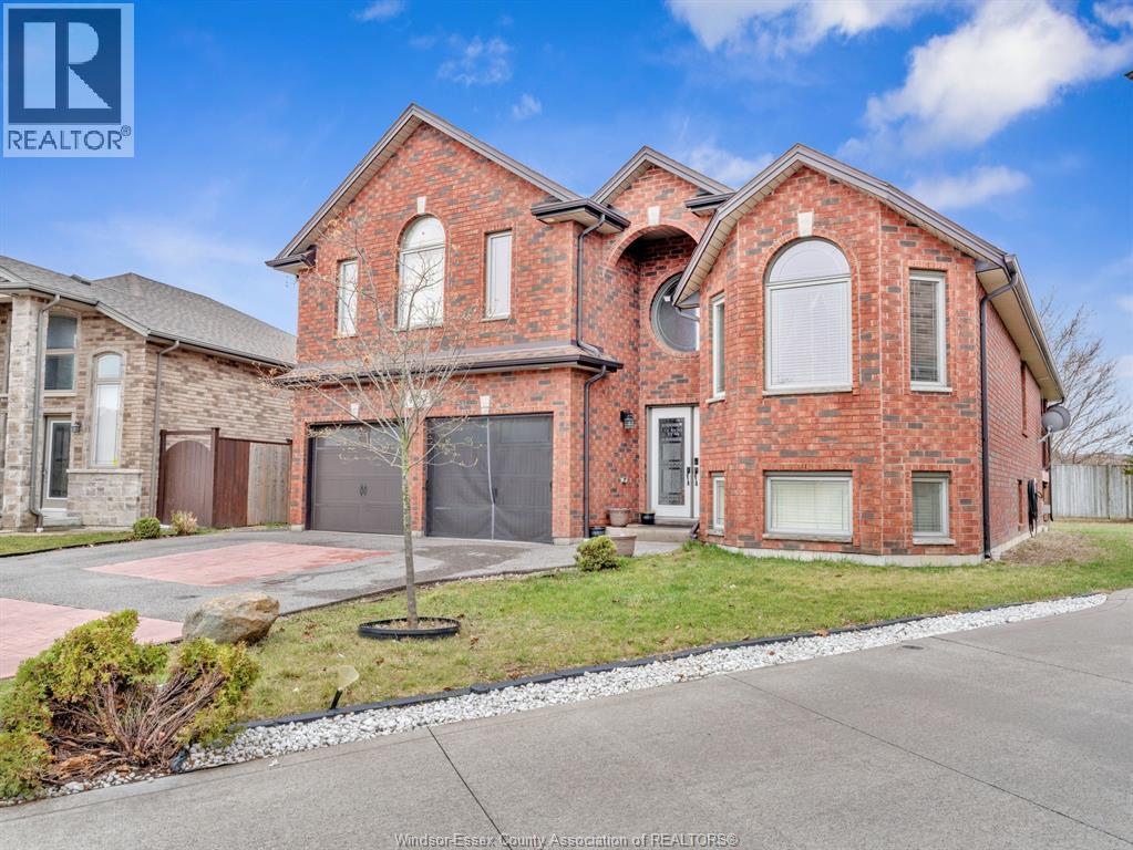 4795 Periwinkle Crescent, Windsor, Ontario  N9G 3G8 - Photo 3 - 26007089