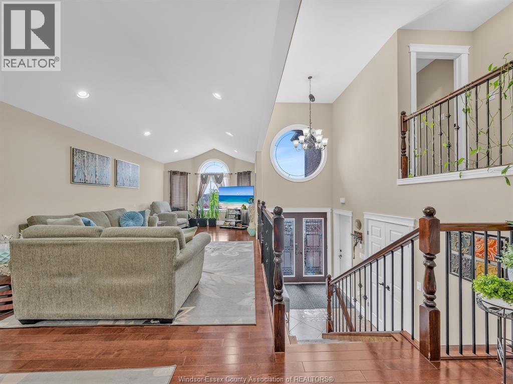 4795 Periwinkle Crescent, Windsor, Ontario  N9G 3G8 - Photo 6 - 26007089