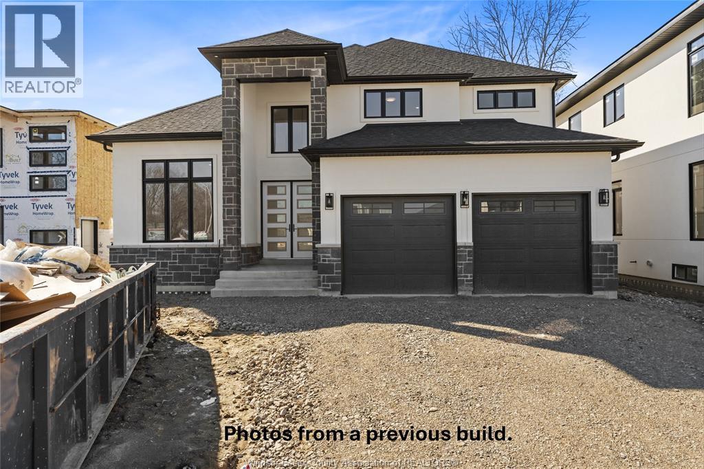 2584 MAYFAIR, LaSalle, Ontario