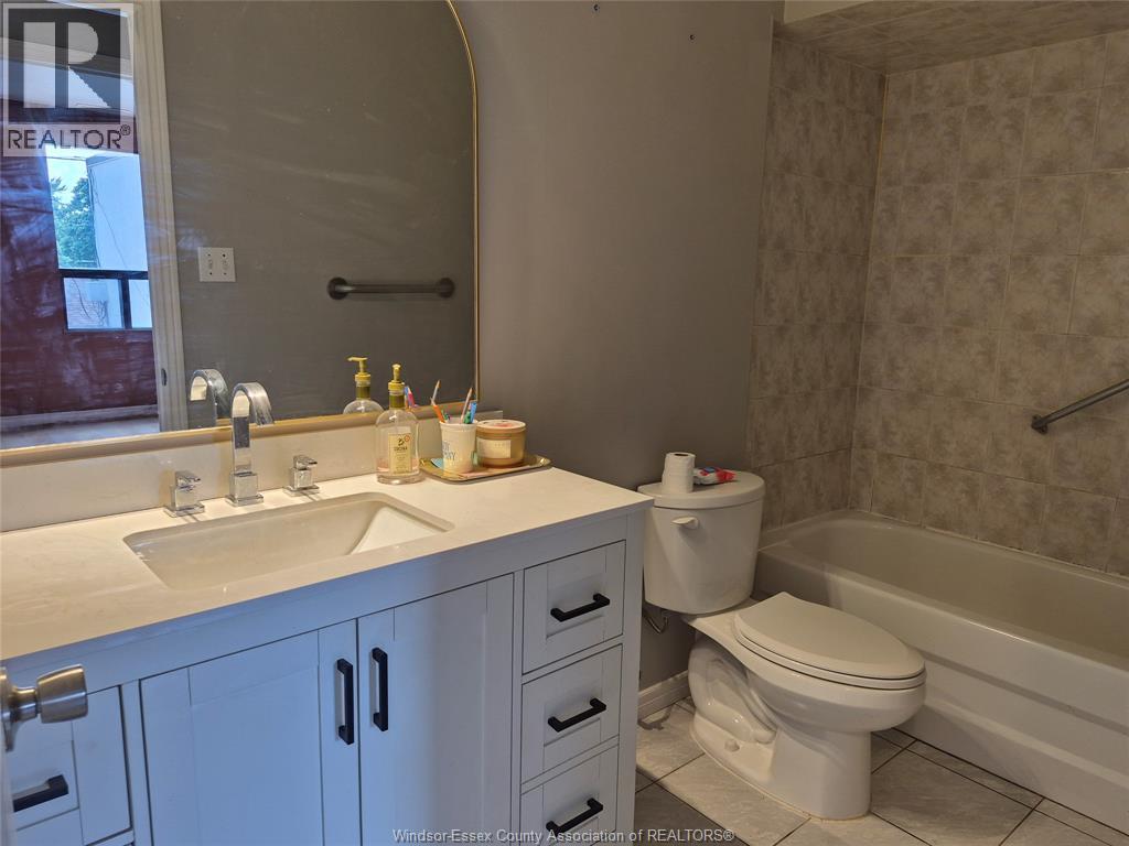 3875 Tecumseh Road East Unit# 3, Windsor, Ontario  N8W 1T1 - Photo 8 - 26007016