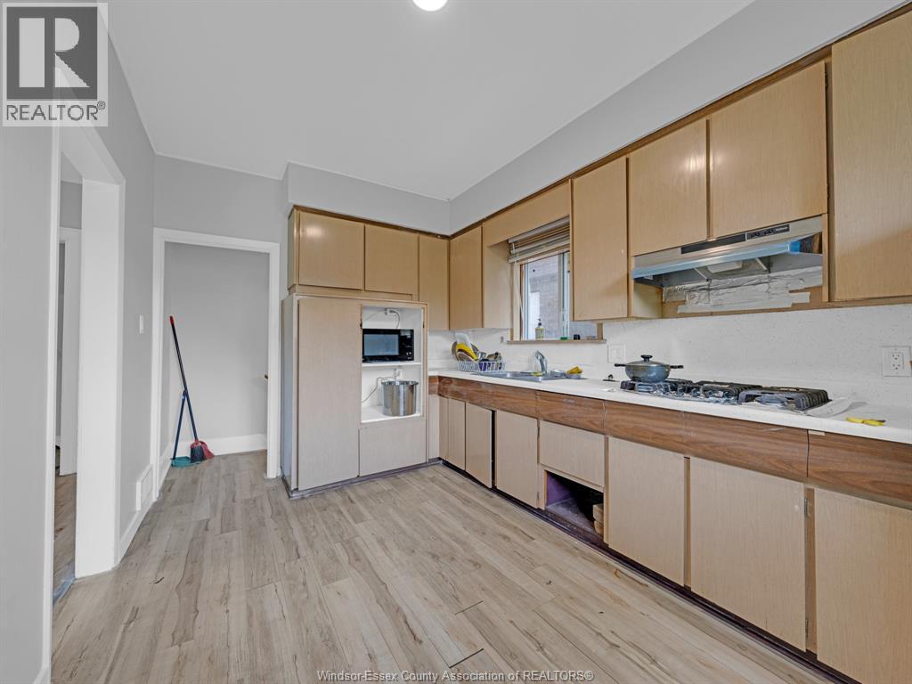 353 Indian Road Unit# 1, Windsor, Ontario  N9E 2M1 - Photo 11 - 26007031