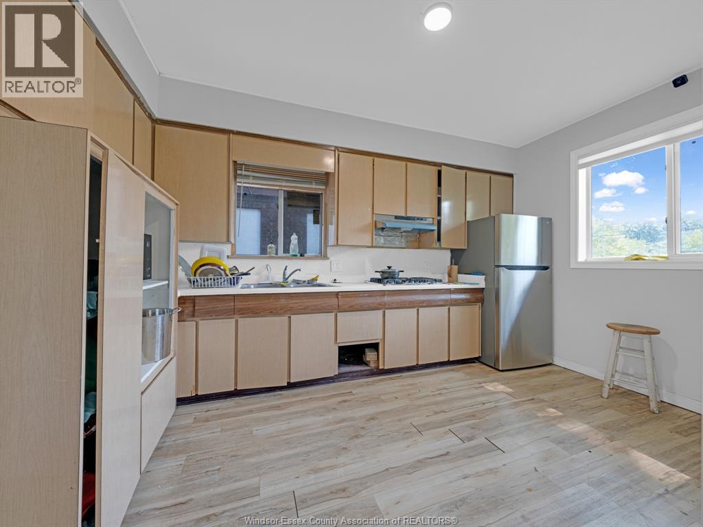 353 Indian Road Unit# 5, Windsor, Ontario  N9E 2M1 - Photo 11 - 26007027