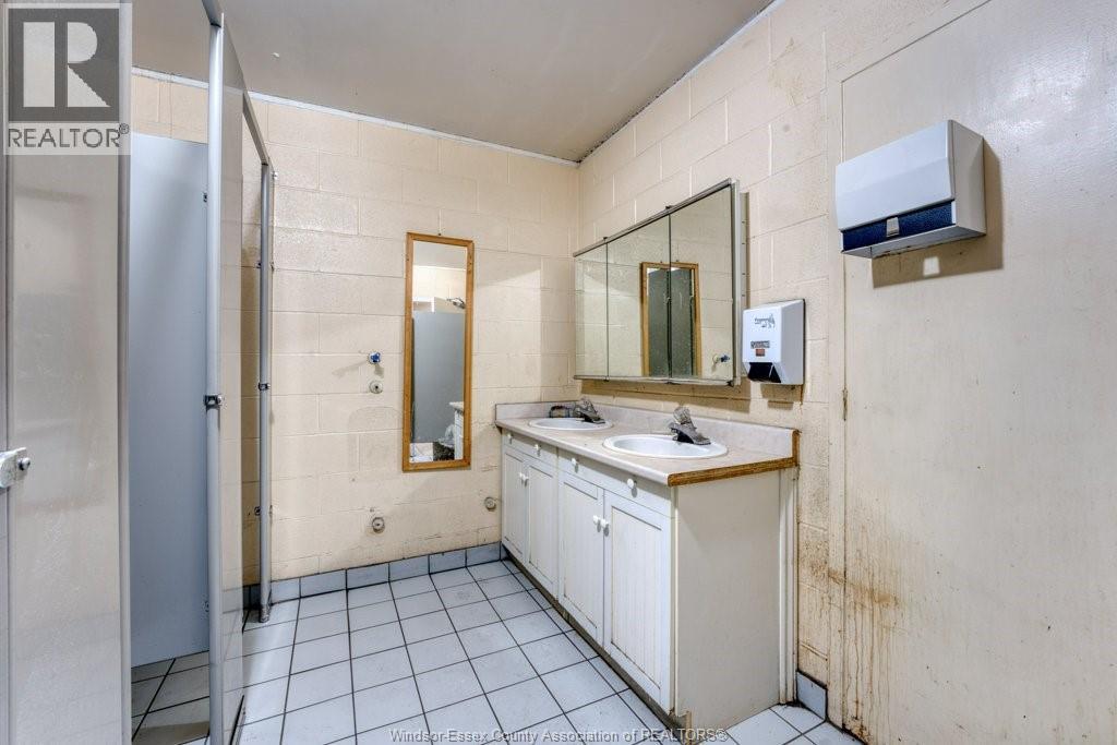 1555 Kildare Road, Windsor, Ontario  N8W 2W3 - Photo 35 - 26007302