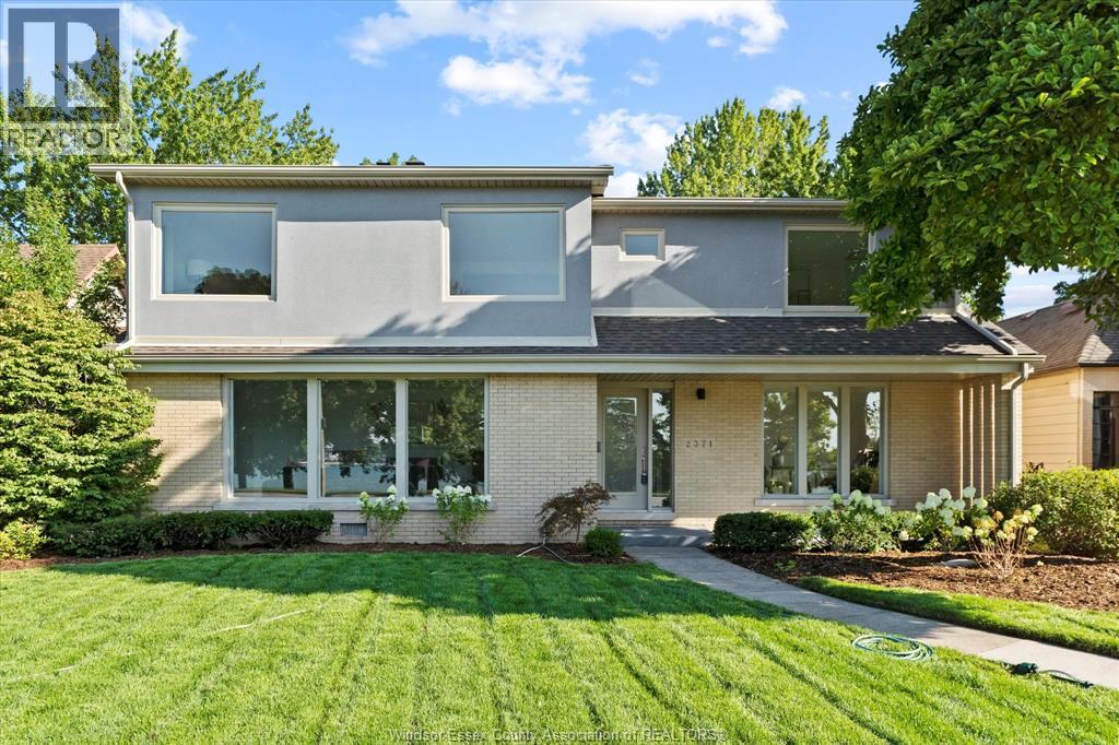 2371 RIVERSIDE DRIVE West, Windsor, Ontario