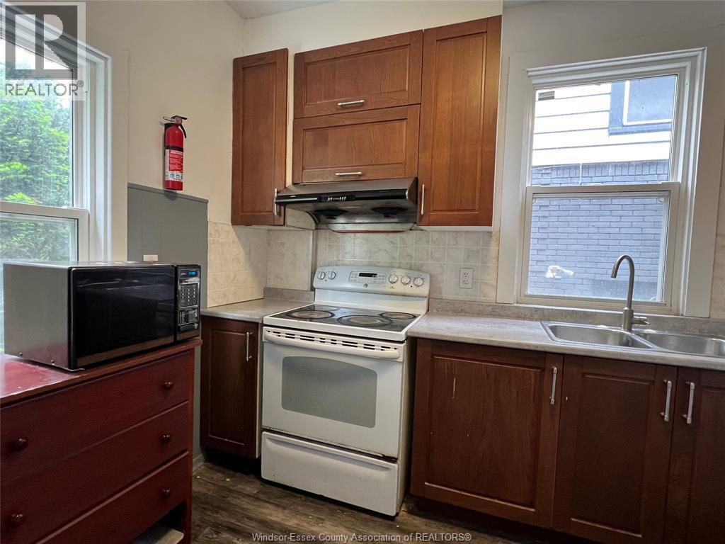 359 Randolph, Windsor, Ontario  N9B 2T4 - Photo 12 - 26007367