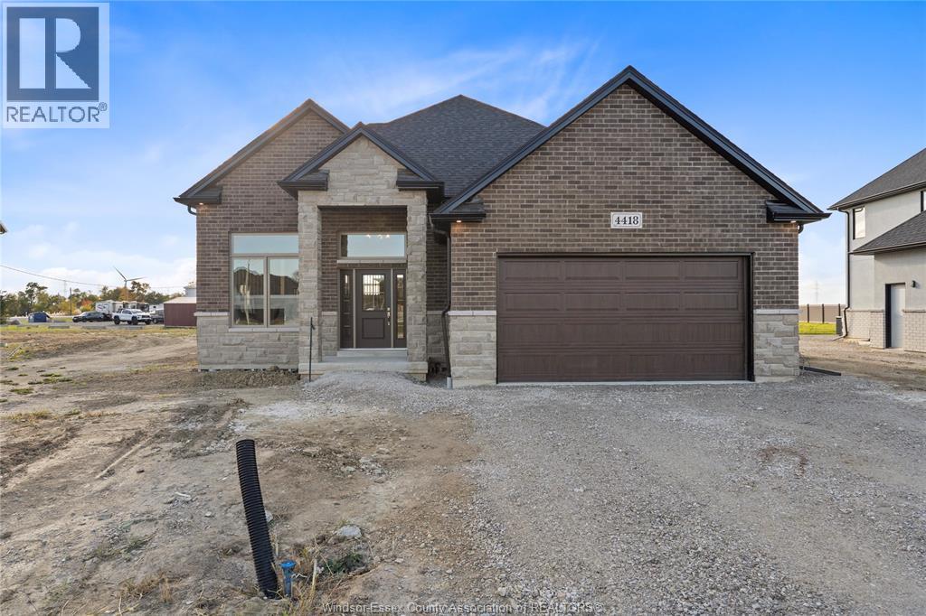 116 Bloomington, Chatham, Ontario  N7L 0H3 - Photo 1 - 26007125