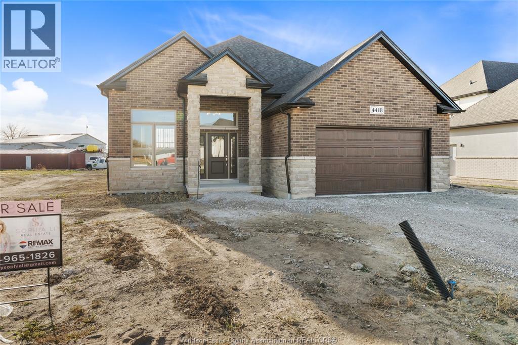 116 Bloomington, Chatham, Ontario  N7L 0H3 - Photo 2 - 26007125