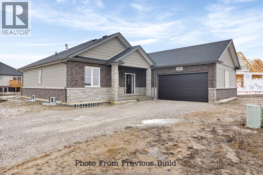 43 Bloomington, Chatham, Ontario  N7L 0H3 - Photo 1 - 26007123
