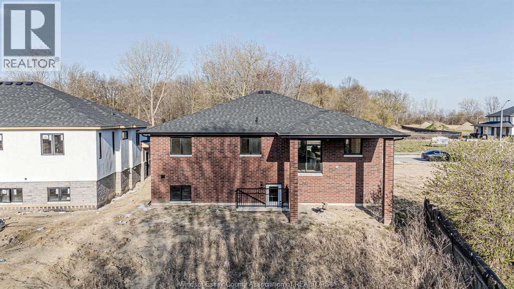2588 Mayfair, Lasalle, Ontario  N9J 2M6 - Photo 31 - 26007130