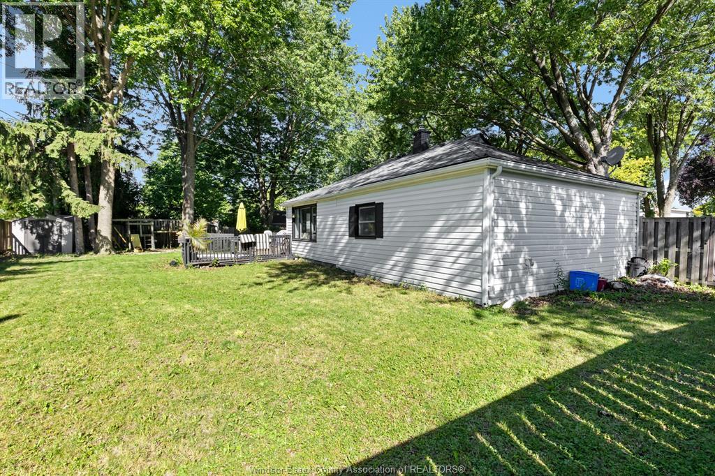 805 Roselawn, Windsor, Ontario  N9E 2B3 - Photo 30 - 26007377
