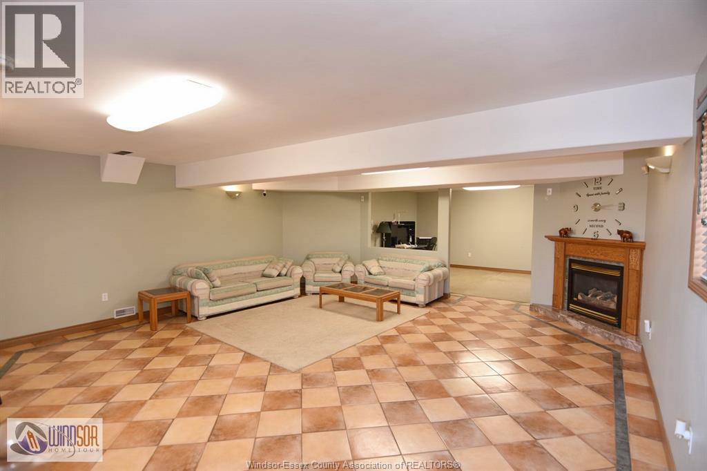 4450 Cherry Hill Rd, Windsor, Ontario  N9G 2P5 - Photo 25 - 26007516