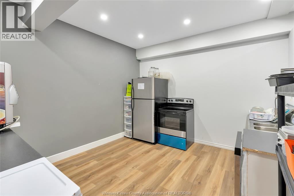 4667 Wyandotte Street East, Windsor, Ontario  N8Y 1H6 - Photo 13 - 26007461