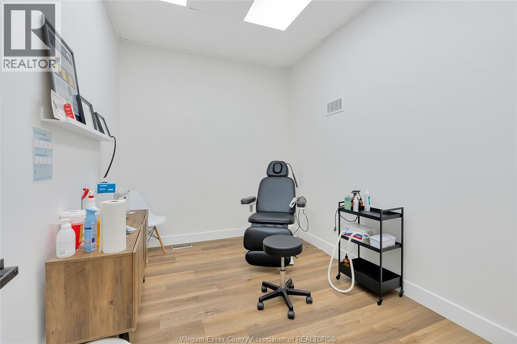 4667 Wyandotte Street East, Windsor, Ontario  N8Y 1H6 - Photo 25 - 26007461