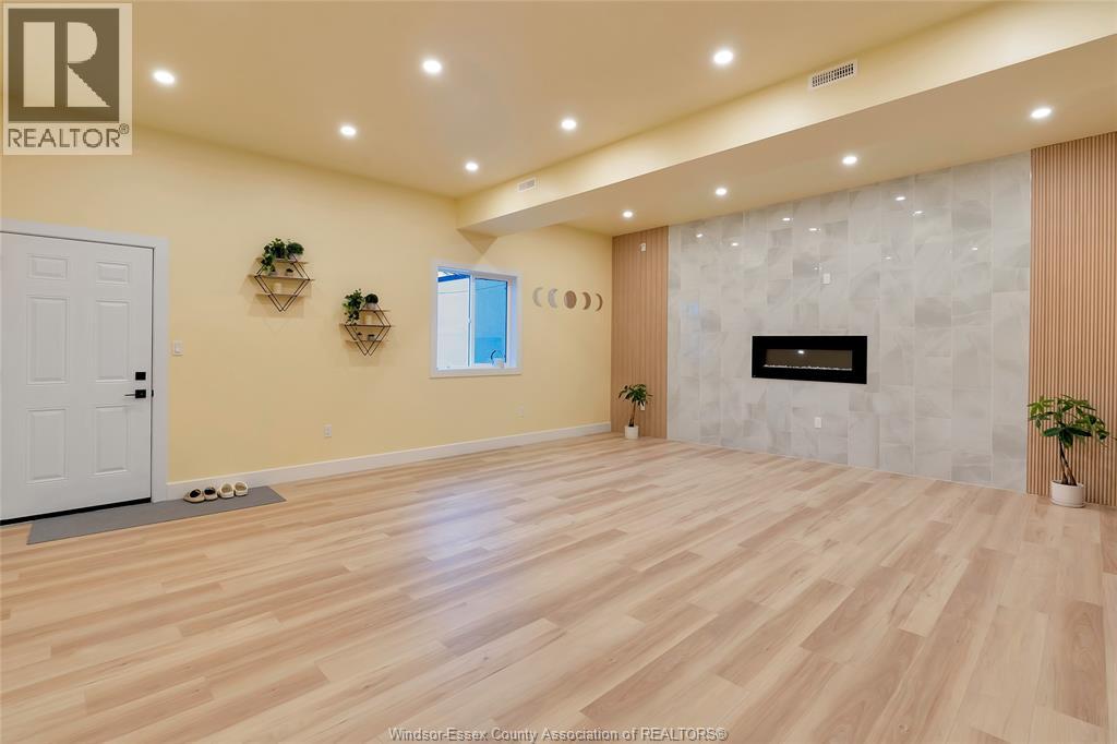 4667 Wyandotte Street East, Windsor, Ontario  N8Y 1H6 - Photo 33 - 26007461
