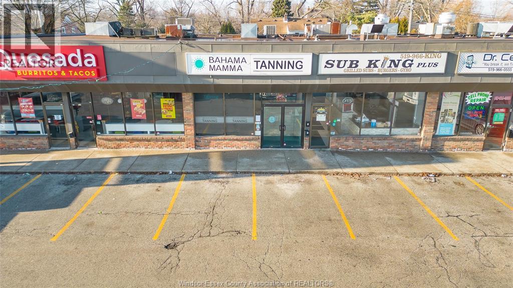 3041 Dougall Avenue, Windsor, Ontario  N9E 1S3 - Photo 2 - 26007537