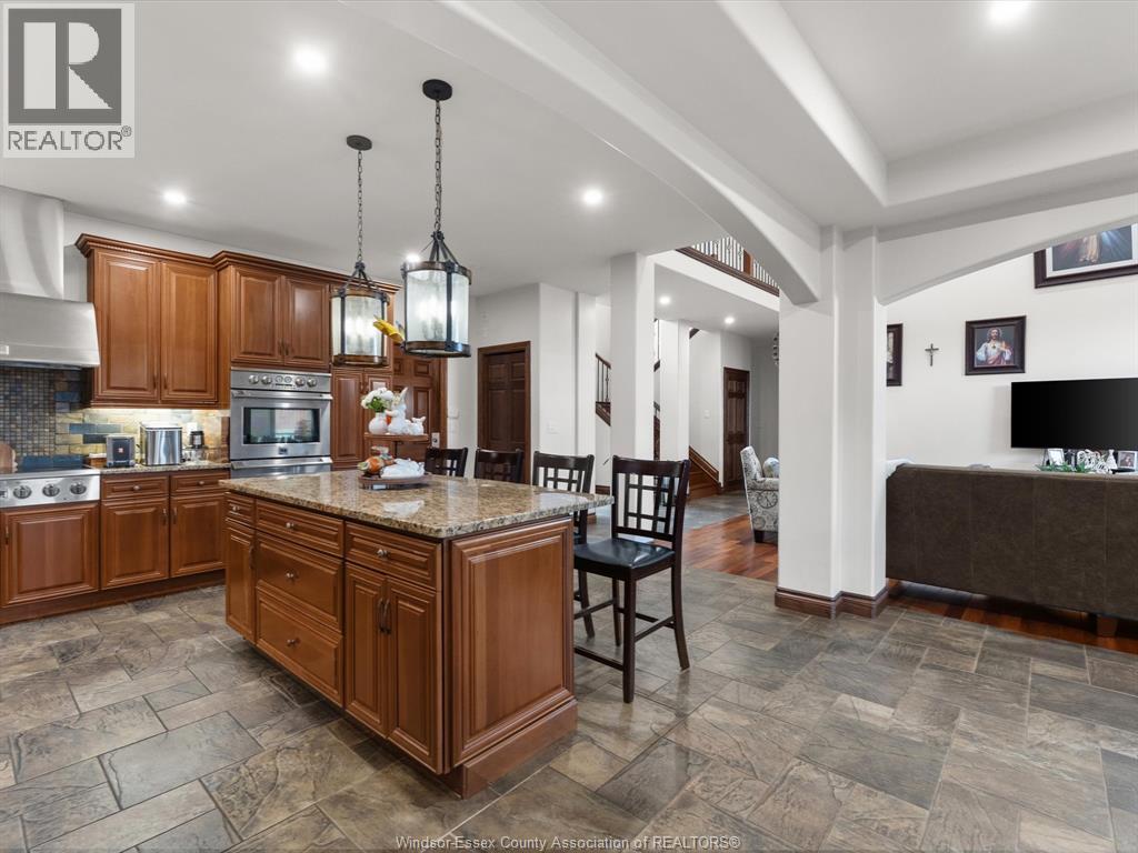 201 Ellison, Leamington, Ontario  N8H 5J2 - Photo 14 - 26007595