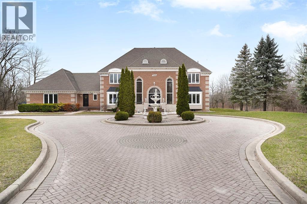 7566 HOWARD AVENUE, Amherstburg, Ontario