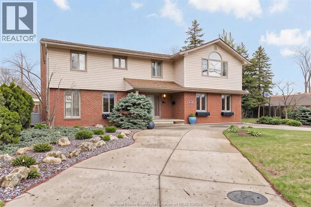 3748 OUELLETTE AVENUE, Windsor, Ontario