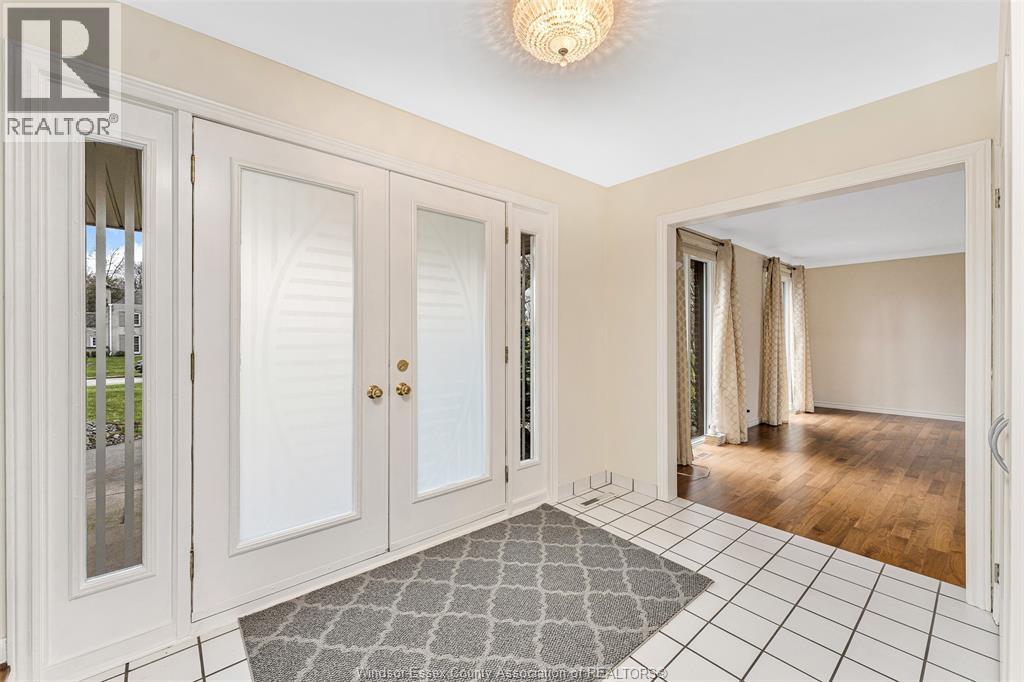 3748 Ouellette Avenue, Windsor, Ontario  N9E 3M7 - Photo 18 - 26007832