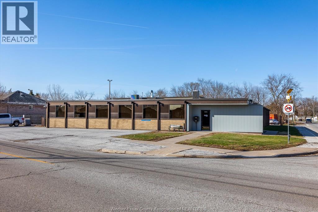 2545 Pillette Road, Windsor, Ontario  N8T 1P9 - Photo 4 - 26007917