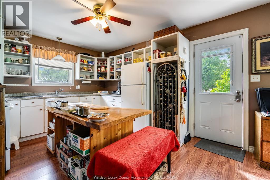 633 Point Pelee Drive, Leamington, Ontario  N8H 3V4 - Photo 4 - 26007983