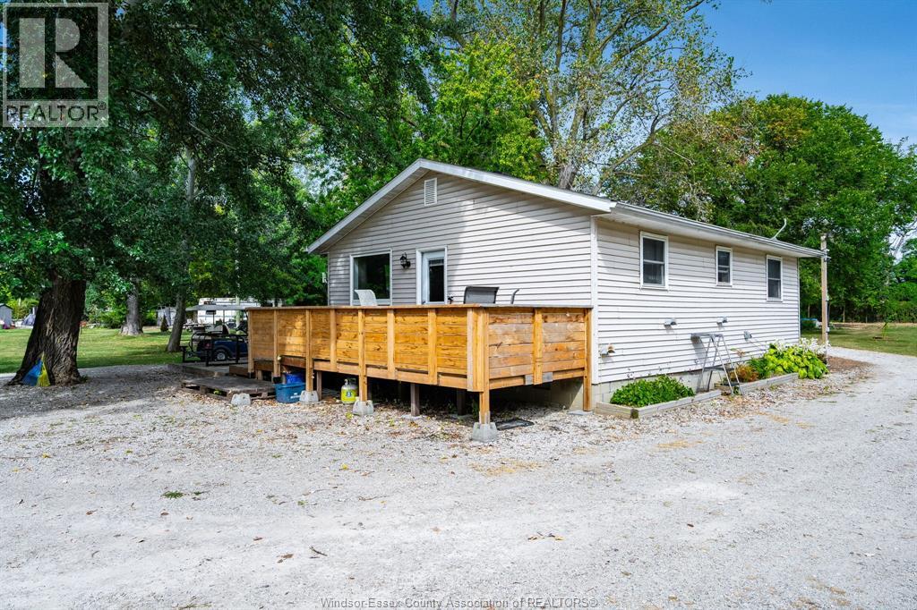 633 Point Pelee Drive, Leamington, Ontario  N8H 3V4 - Photo 17 - 26007979