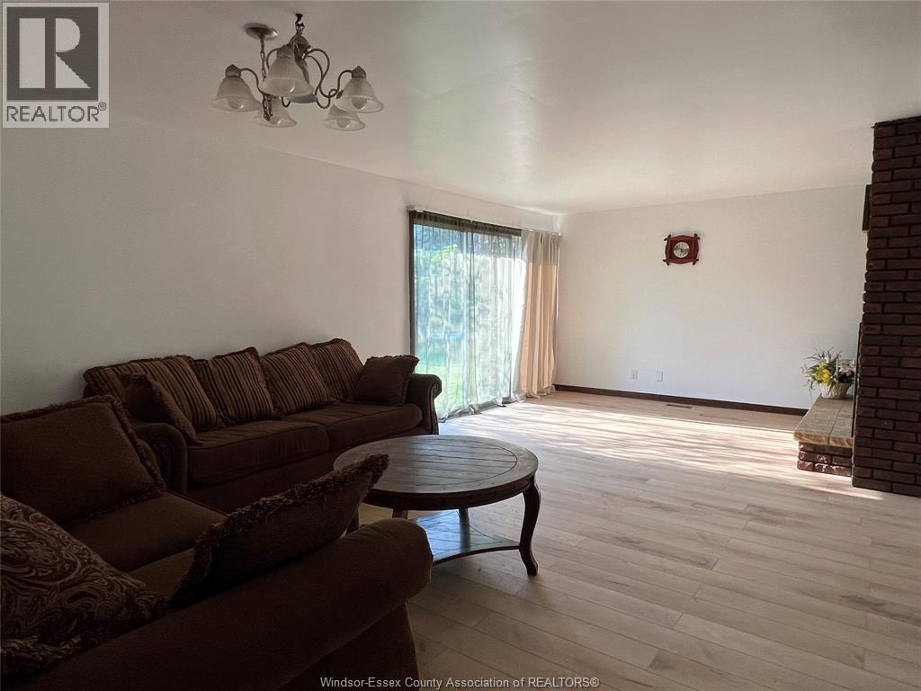 3052 Lauzon Unit# Front, Windsor, Ontario  N8T 2Z8 - Photo 3 - 26008168