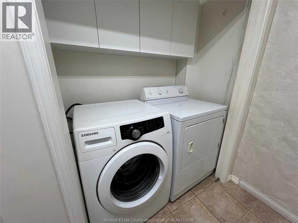 3052 Lauzon Unit# Front, Windsor, Ontario  N8T 2Z8 - Photo 5 - 26008168