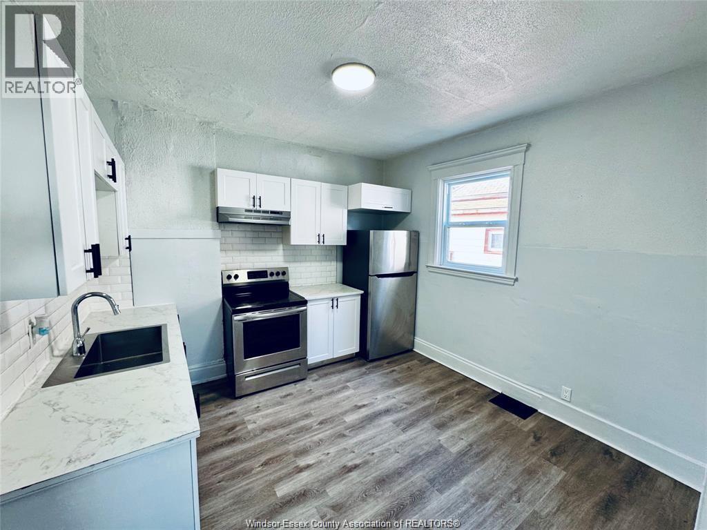 531 Langlois Avenue, Windsor, Ontario  N9A 2G3 - Photo 12 - 26008424