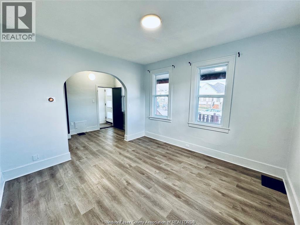 531 Langlois Avenue, Windsor, Ontario  N9A 2G3 - Photo 7 - 26008422