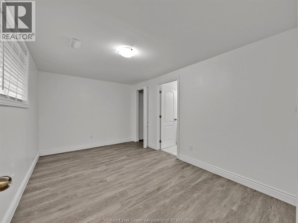 658 Caron, Windsor, Ontario  N9A 5B6 - Photo 14 - 26008427