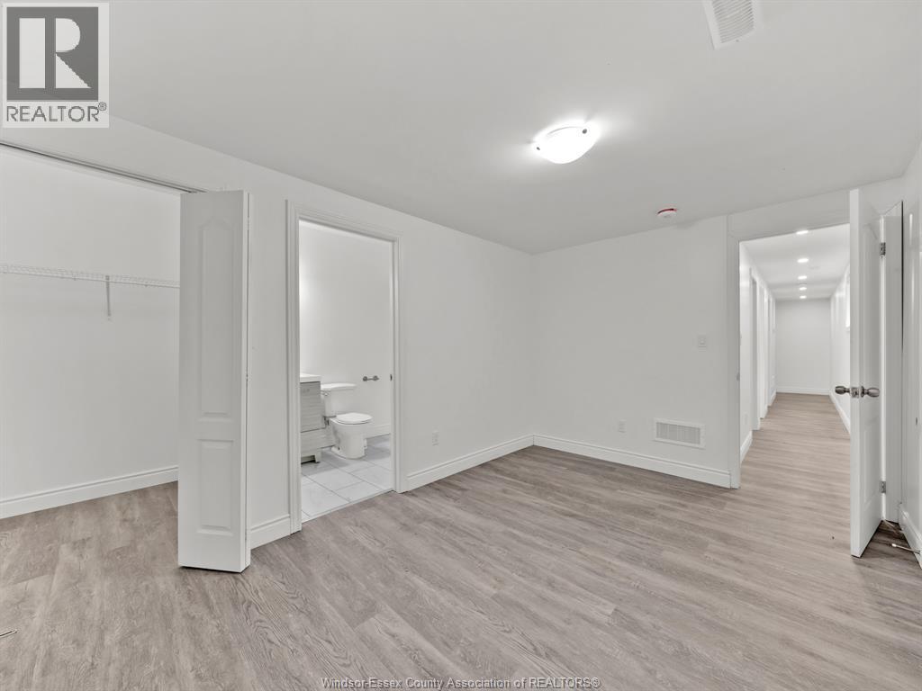 658 Caron, Windsor, Ontario  N9A 5B6 - Photo 16 - 26008427