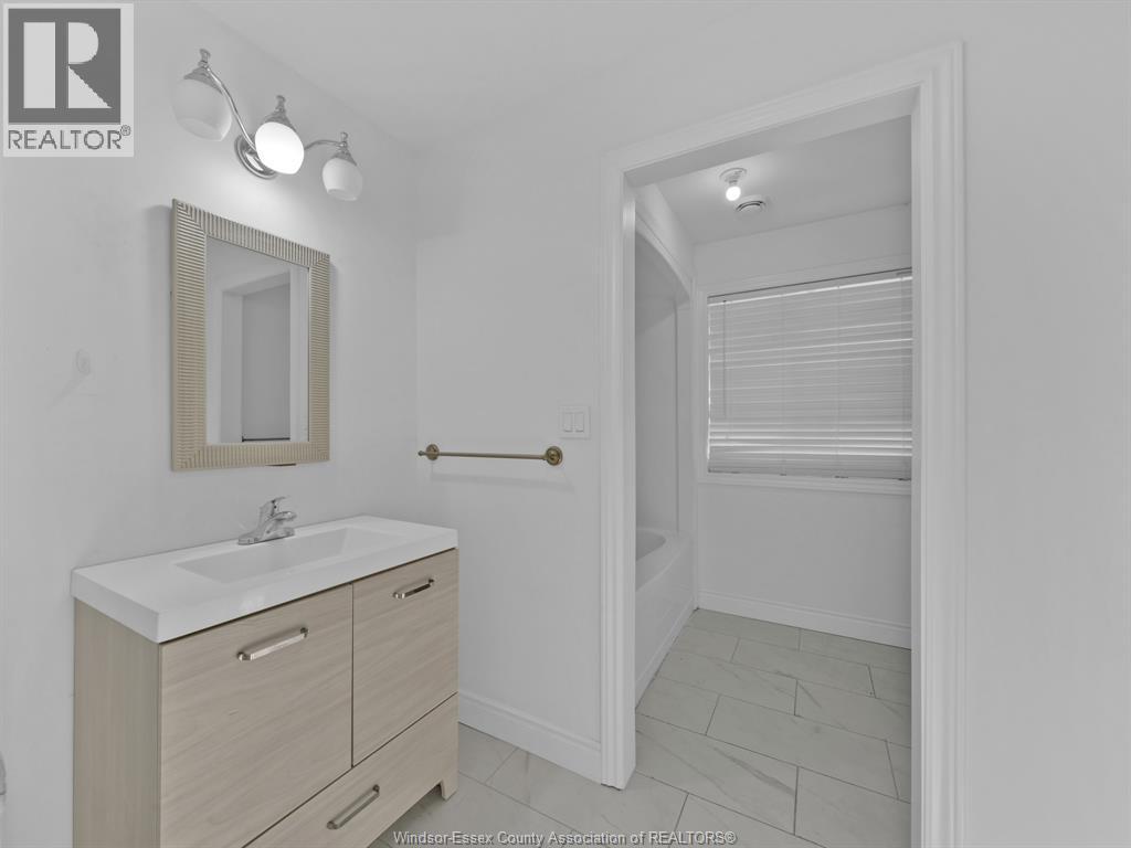658 Caron, Windsor, Ontario  N9A 5B6 - Photo 21 - 26008427