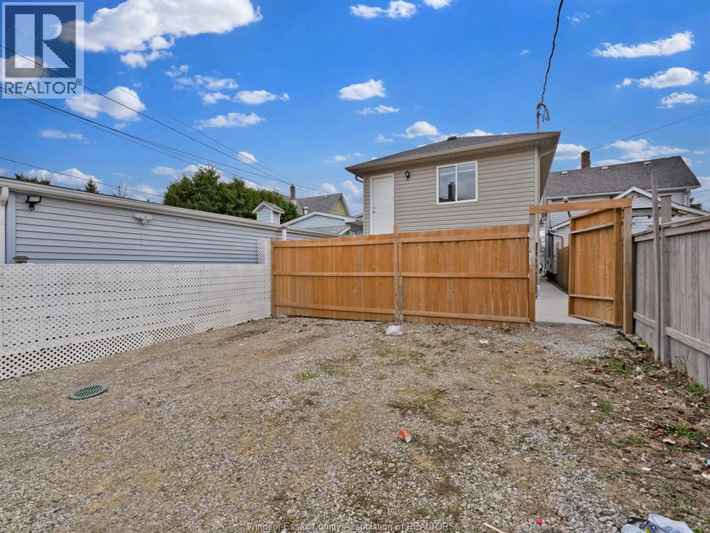 658 Caron, Windsor, Ontario  N9A 5B6 - Photo 34 - 26008427