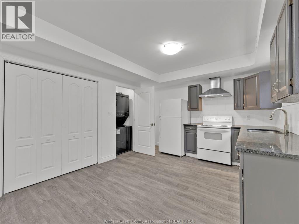 658 Caron, Windsor, Ontario  N9A 5B6 - Photo 8 - 26008427