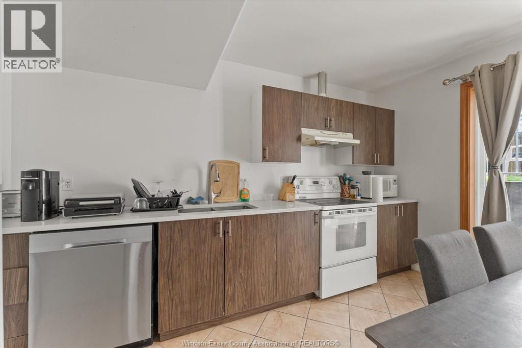1751 Rankin, Windsor, Ontario  N9B 3W3 - Photo 29 - 26008359