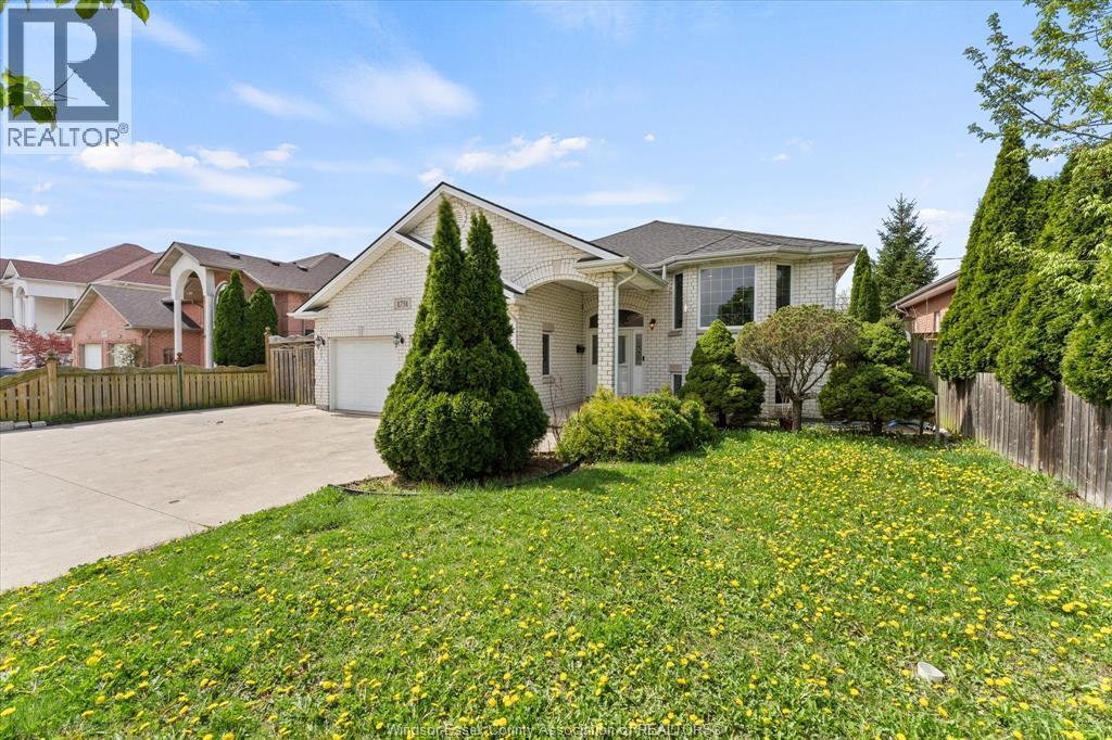 1751 Rankin, Windsor, Ontario  N9B 3W3 - Photo 3 - 26008359