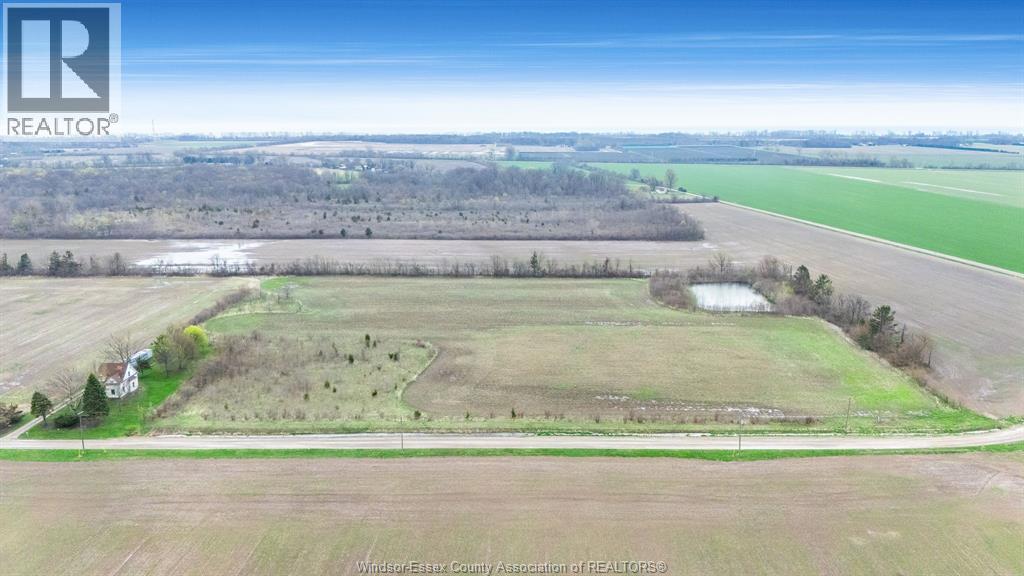 119 Victoria, Pelee Island, Ontario  N0R 1M0 - Photo 2 - 26008334
