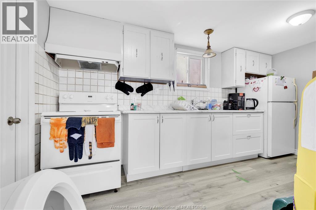 1398 Rooney, Windsor, Ontario  N9B 1K7 - Photo 33 - 26008561