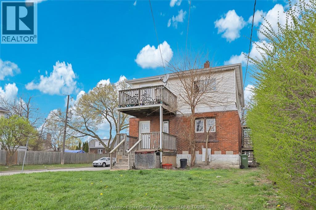 1398 Rooney, Windsor, Ontario  N9B 1K7 - Photo 5 - 26008560