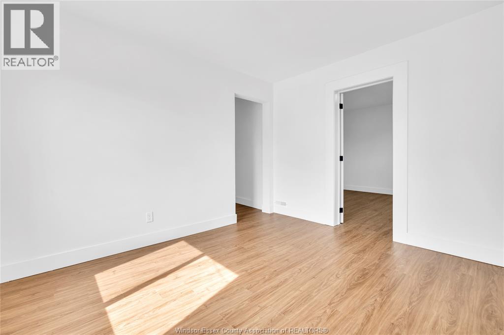 1398 Rooney, Windsor, Ontario  N9B 1K7 - Photo 9 - 26008560