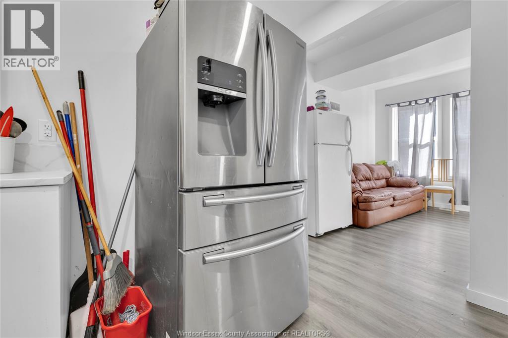 539 Campbell Avenue, Windsor, Ontario  N9B 2H5 - Photo 23 - 26008620