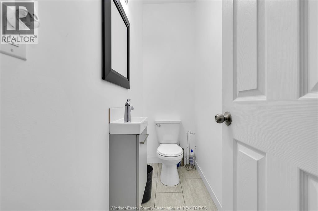 539 Campbell Avenue, Windsor, Ontario  N9B 2H5 - Photo 10 - 26008621