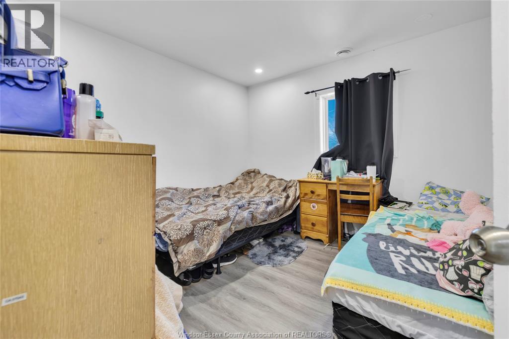539 Campbell Avenue, Windsor, Ontario  N9B 2H5 - Photo 11 - 26008621