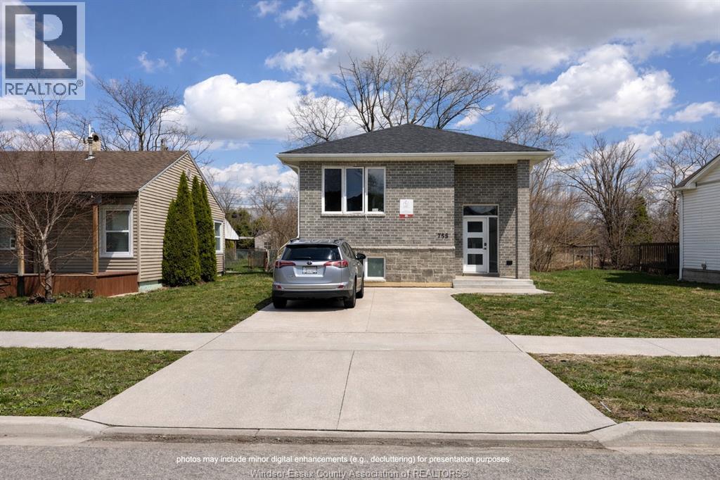 788 Bridge Avenue, Windsor, Ontario  N9B 2M6 - Photo 1 - 26008679