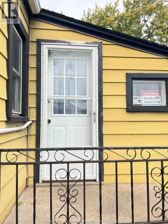 1058 California, Windsor, Ontario  N9B 2Z7 - Photo 19 - 26008697